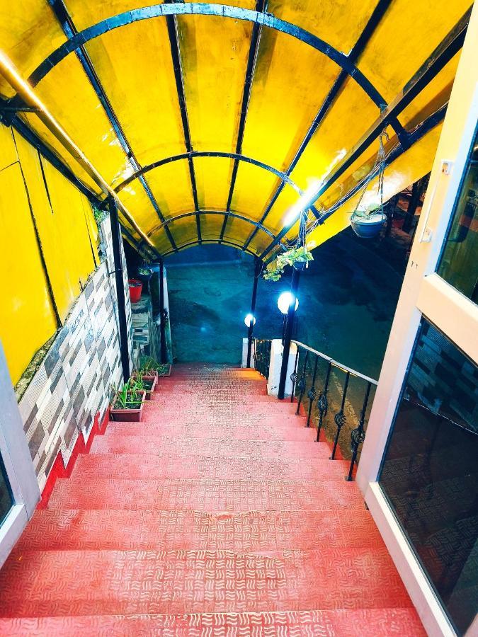 Hotel Holiday Dalhousie - Near Ghandhi Chowk Mall Road Экстерьер фото