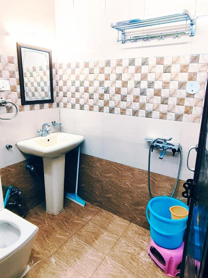 Hotel Holiday Dalhousie - Near Ghandhi Chowk Mall Road Экстерьер фото
