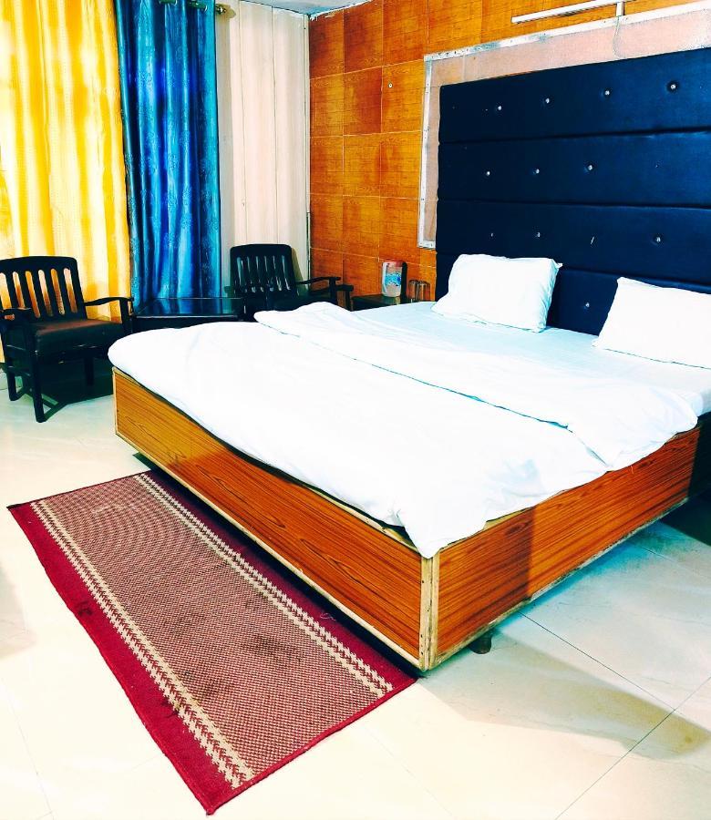 Hotel Holiday Dalhousie - Near Ghandhi Chowk Mall Road Экстерьер фото